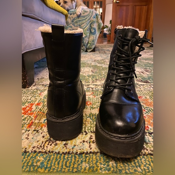 Fuzzy platform combat boots - Picture 3 of 5